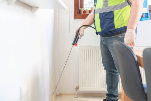 Best Exterminator Services  in Guttenberg, NJ
